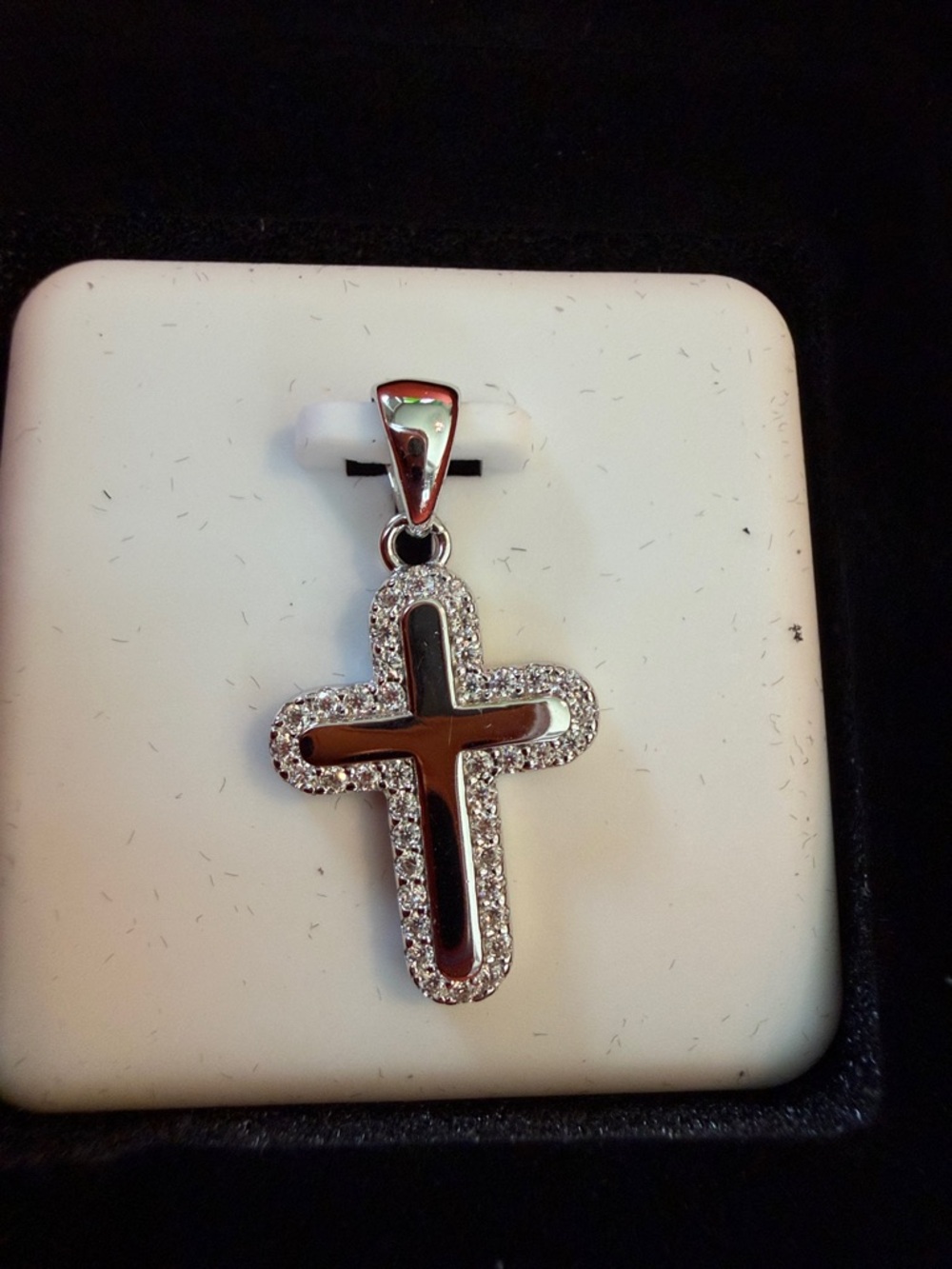 Sterling 925 silver Cross  1” pendant with .50 CTW moissanite